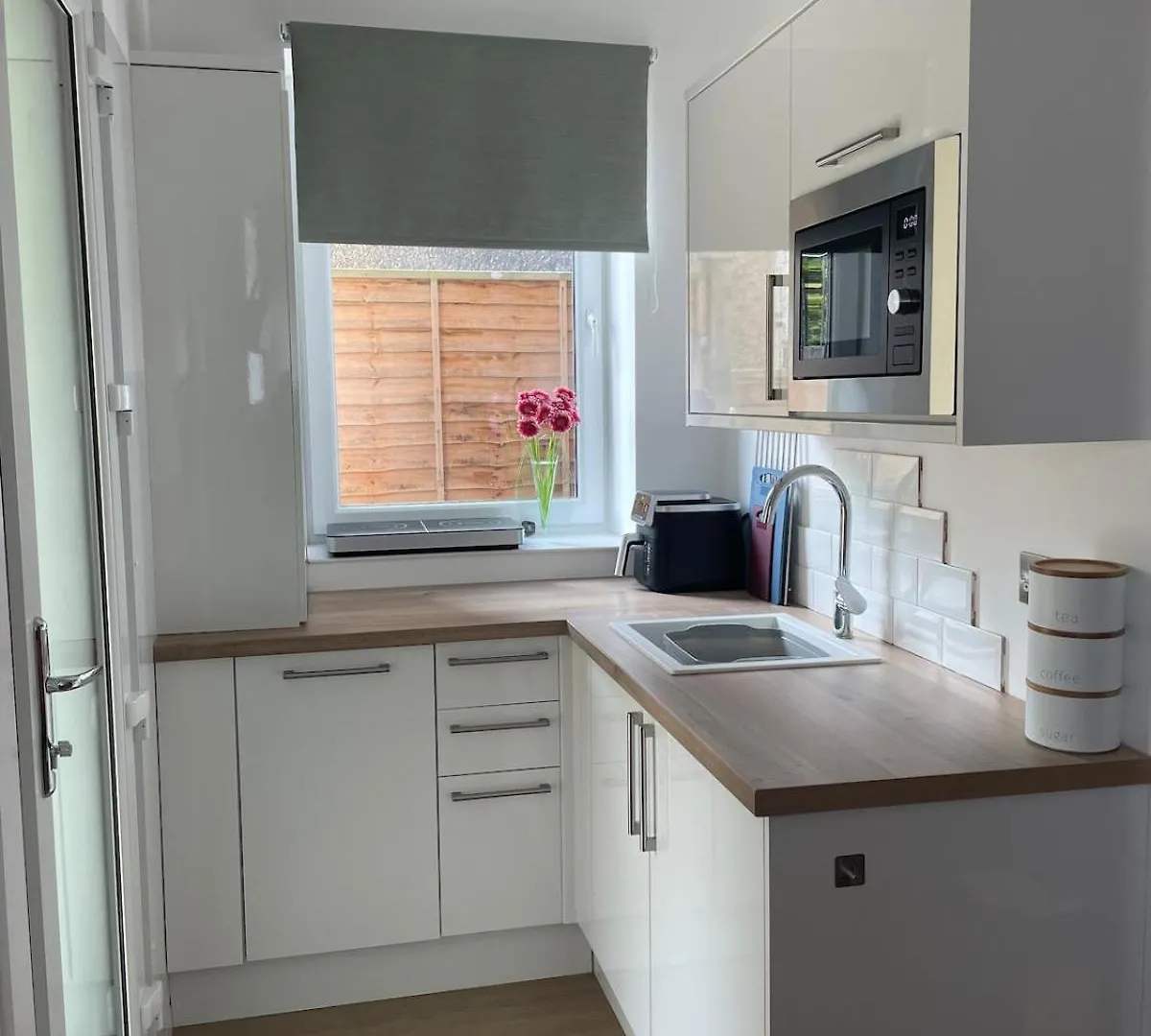 Modern Studio Apartment, Access To Holyrood & City エディンバラ 0*,